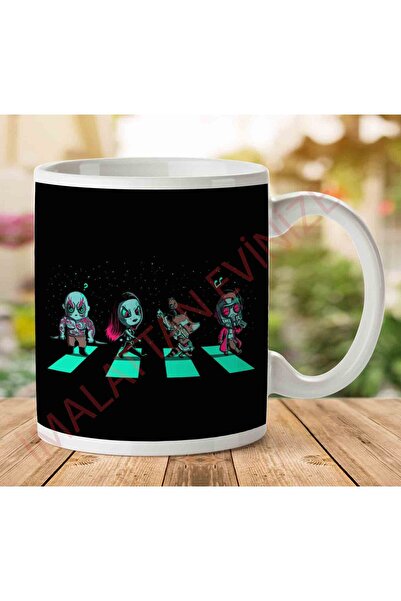 ART HEDİYE 1-1429 كوب مطبوع عليه حراس المجرة على الجانبين.jpg