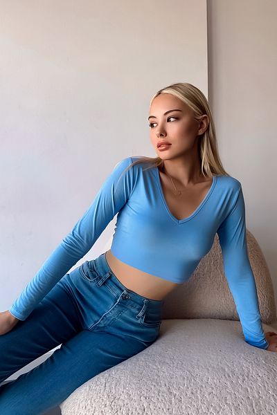 LACHT Γυναικεία μπλούζα με λαιμόκοψη σε σχήμα V Baby Blue Crop μακρυμάνικη νέα σεζόν