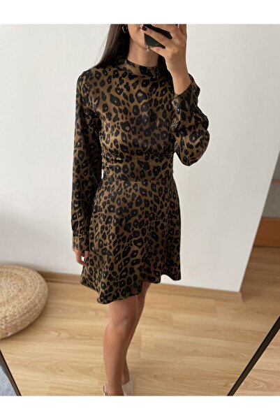 Myrum butik Leopar Desenli Yanları Volanlı Saten Elbise