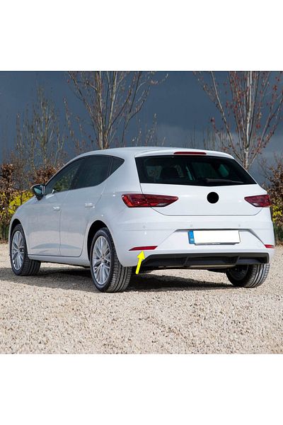 Bisra Rear Bumper Left Reflector for Seat Leon 3 2017-2020 Cat Eye 5F0945105H