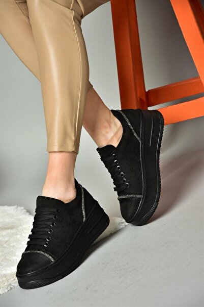 Fox Shoes R274217502 Siyah Süet Kalın Tabanlı Spor Ayakkabı Sneakers