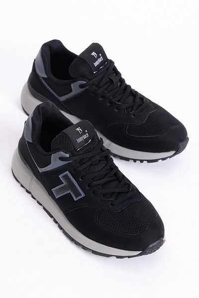 Tonny Black Schwarzer, rutschfester Unisex-Schnürsneaker mit Eva-Sohle
