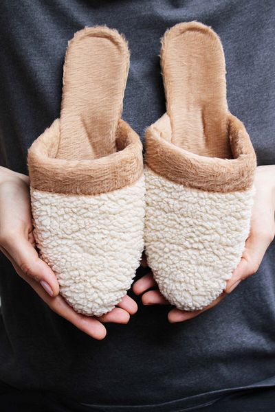 Haffhane Woolen Winter Home Dowry Bundle Warm Slippers