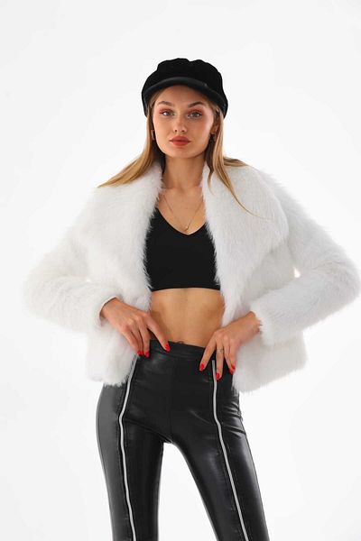S&A Collectionn Women's Wide Jacket Collar Waist Lined Buckle Fur White