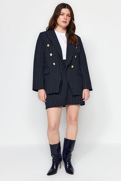 Trendyol Curve Marineblaue, gestreifte Webjacke mit goldenen Knöpfen - TBBAW24AG00027