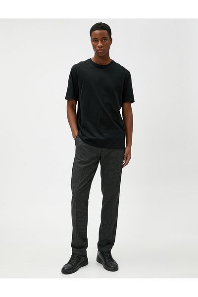 Koton Basic-Plisseehose mit Knopfdetail und Taschen