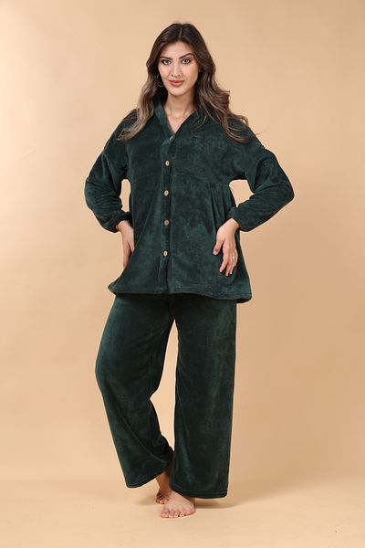 mervemoda بدلة بيجامة نسائية ذات ثنيات وأزرار أمامية ناعمة للغاية مقاس كبير باللون الأخضر الزمردي