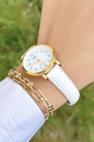 Q&Q Stylish Leather Corded Women's Wristwatch with Numbers