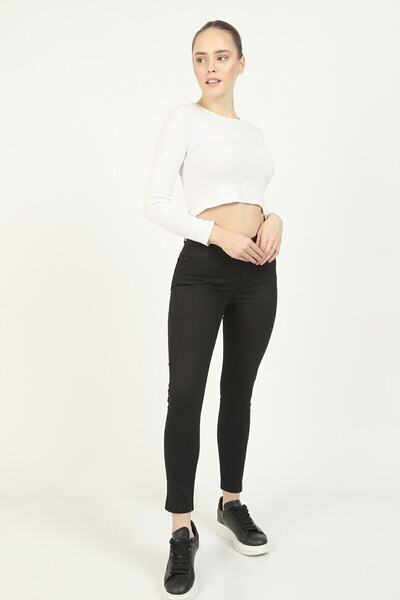 byhaziran butik Blugi negri super skinny care nu scapă de culoare și sunt largi.