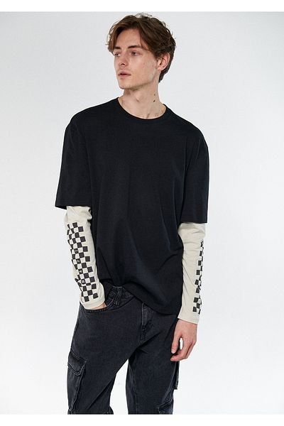 Mavi Μαύρο T-Shirt με εμπριμέ μανίκια Oversize / Wide Cut 0611176-900