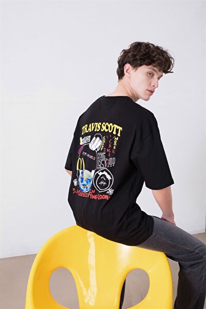 Trendiz Unisex Μαύρο μπλουζάκι με το υψηλότερο στο δωμάτιο