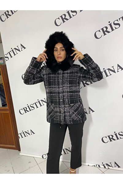 Cristina Kareli kumaş ceket modeli kürklü kaban