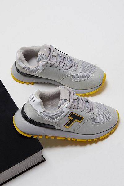 Tonny Black Grauer, rutschfester Unisex-Schnürsneaker mit Eva-Sohle