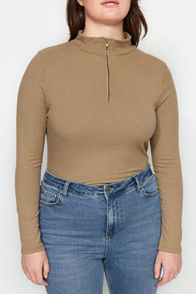 Trendyol Curve Mink magas gallérral kötött kötött test TBBAW24AF00048