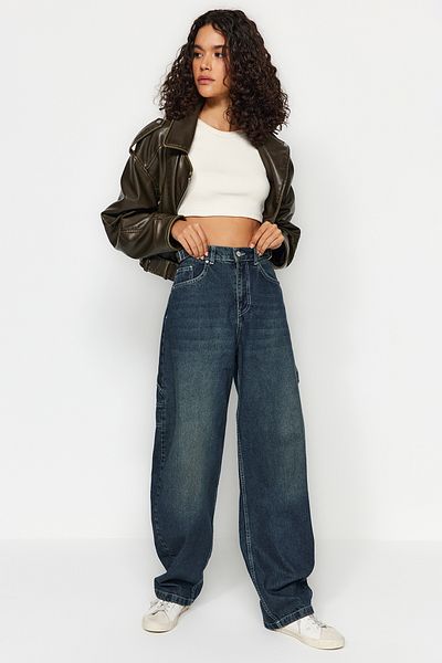Trendyol Collection Magas derekú, sötétkék Carpenter gördülő farmernadrág - laza szabású mosóhatású TWOAW24JE00308