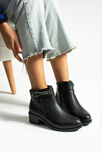 Neva'nın Butiği Kadın Fermuarlı Yandan Burgu Taş Detaylı Cilt Siyah Günlük Bot Çizme Ayakkabı