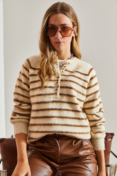 Bianco Lucci Women's Charmed Striped 11 Button Knitwear Sweater