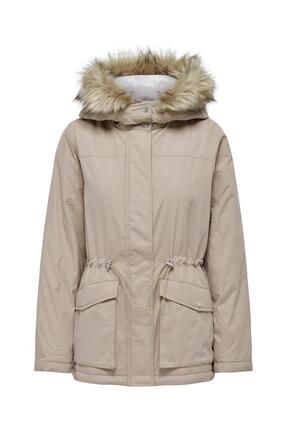 Only Luc a Kad n Parka 15293847 Fiyat Yorumlar Trendyol