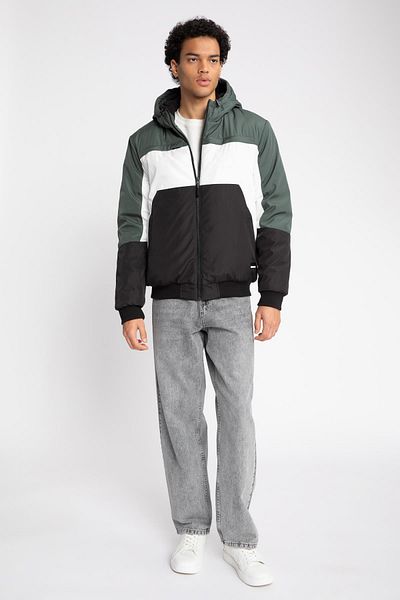 DeFacto Color-Blocking Slim Fit down Jacket - Hooded and Zip-Up N4530Az23Au