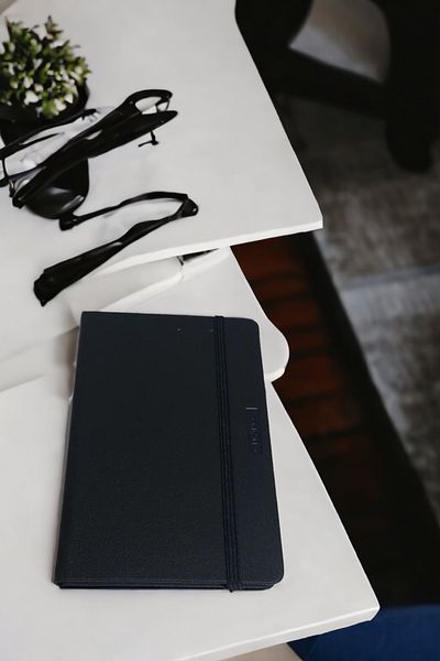 SEYFİKİRTASİYE BLACK 11x18 Cm 96 Sheets Lined Faux Leather Elastic Notepad