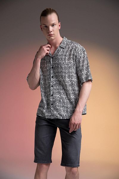 DeFacto Coool Keith Haring κανονική εφαρμογή κοντό μανίκι βισκόζη Χαβάης πουκάμισο X4903az22sm