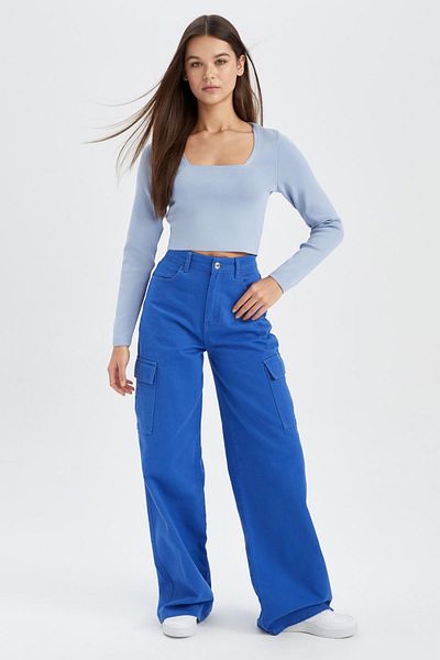 DeFacto Cool Slim Fit svetr s čtvercovým výstřihem