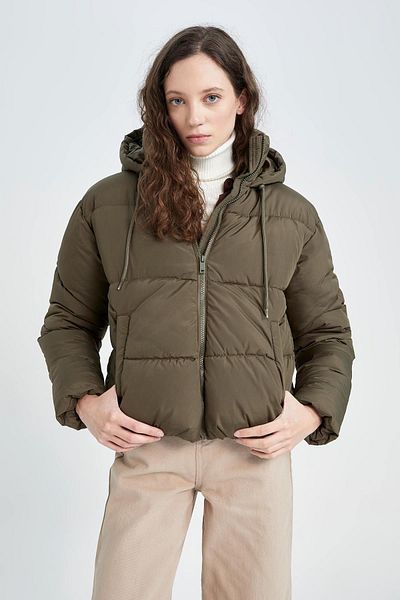 DeFacto Pufferjacke mit Kapuze und Reißverschluss – wasserdicht, mit Taschen X7029az22wn