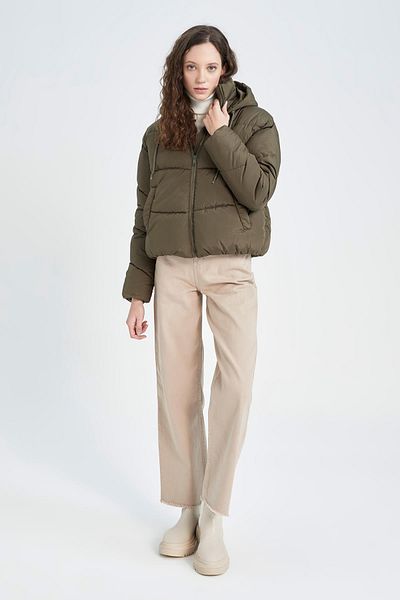 DeFacto Pufferjacke mit Kapuze und Reißverschluss – wasserdicht, mit Taschen X7029az22wn
