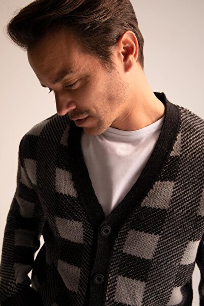 DeFacto Relax Fit Square Patterned Buttoned Knitwear Cardigan