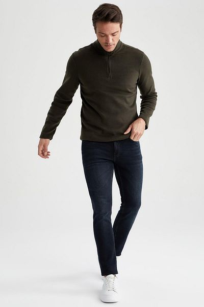 DeFacto Fleece-Sweatshirt mit normaler Passform und hohem Kragen und halbem Reißverschluss