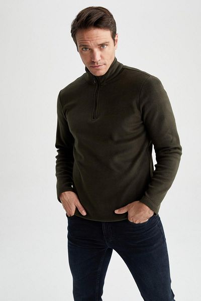 DeFacto Fleece-Sweatshirt mit normaler Passform und hohem Kragen und halbem Reißverschluss