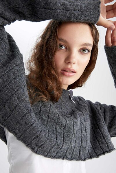 DeFacto Oversize Fit Crew Neck Crop kötött kötöttáru pulóver
