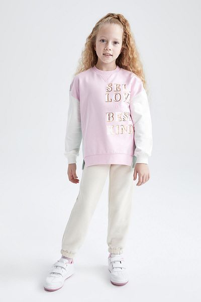 DeFacto Girl's Crew Neck Soft Fuzzy Sweatshirt