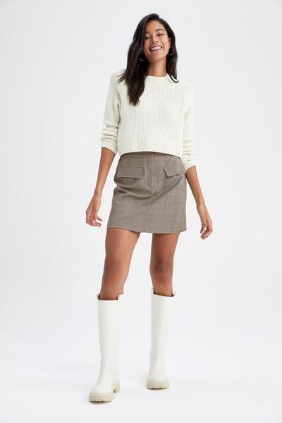 DeFacto A Kesim Normal Bel Astarlı Mini Etek Y8345az22au