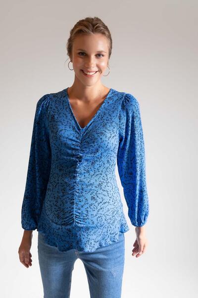 DeFacto Μπλούζα εγκυμοσύνης με μακρυμάνικη λαιμόκοψη σε σχήμα V