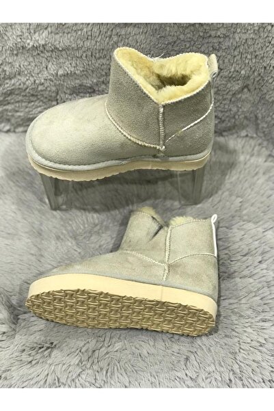 Metin Ayakkabı kemik rengi dış metaryal nubuk iç metaryal kürklü çoçuk bot