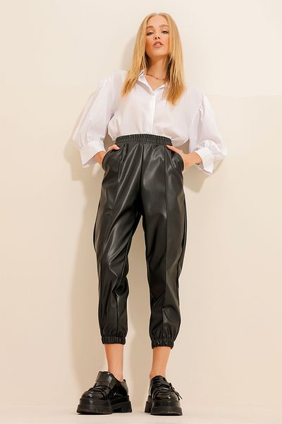 Trend Alaçatı Stili Women's Black Double Pocket Jogging Pants with Elastic Waist and Leg ALC-X11048