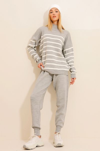 Trend Alaçatı Stili Women's Gray Half Fisherman Striped Knitwear Top and Bottom Set ALC-X11133