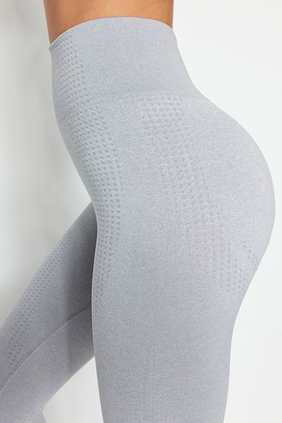 Trendyol Collection Graue nahtlose/nahtlose gestrickte Sport-Leggings in voller Länge TWOSS21TY0024