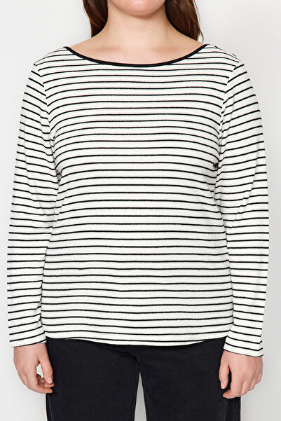 Trendyol Curve Black-White Striped Backless Knitted Blouse TBBAW24AF00050