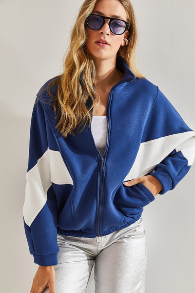 Bianco Lucci Women's Three Thread Zippered Cardigan