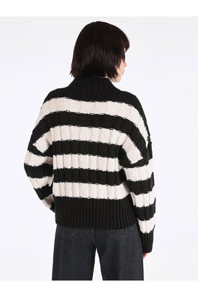 Colin's Pulover de damă cu dungi negre, cu croiala normală