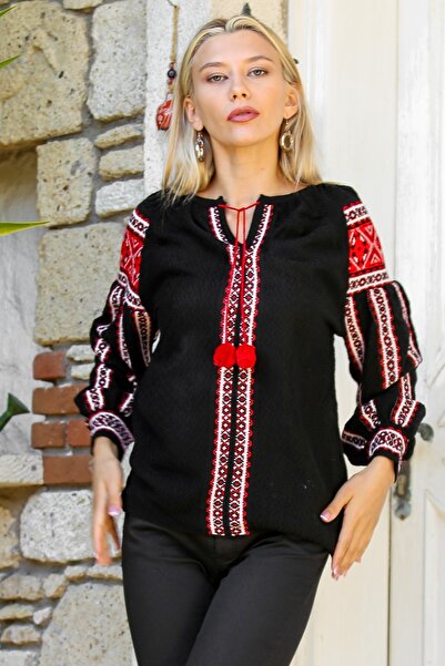 Chiccy Μαύρη μπλούζα με μπαλόνι με λαιμόκοψη με πλεκτό πλεκτό