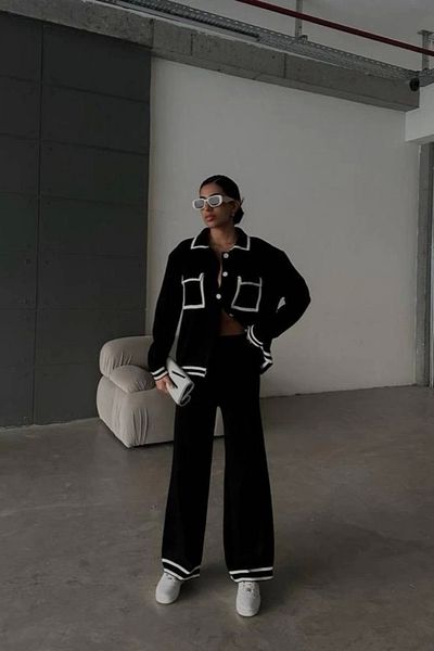 Eka Women's Black Buttoned Oversize Suit 0999-23224