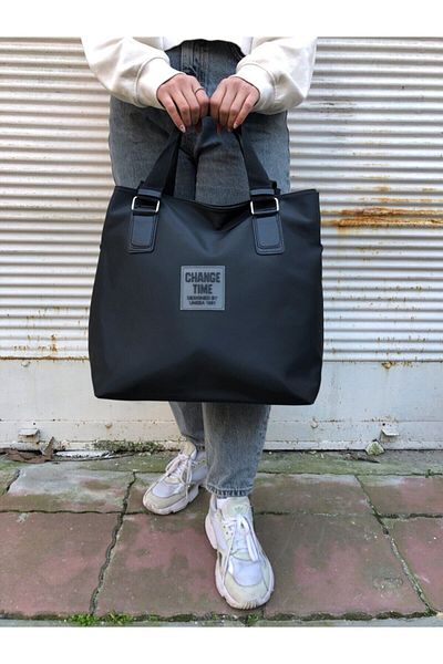 Trendy black outlet bags