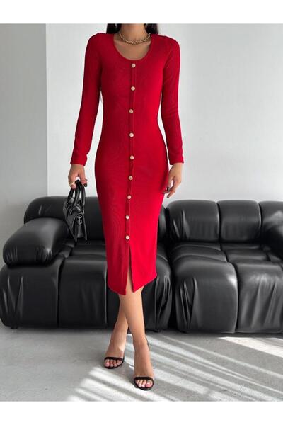 timagna Kırmızı Düğmeli Triko Elbise – Vücuda Oturan Uzun Kollu Midi Şıklık