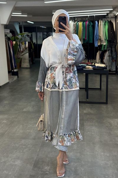 Sawosh Mesh Detail Floral Kimono WHITE