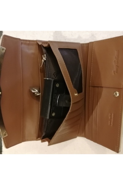 Tony Bellucci Kadın hakiki deri taba baskılı 3 geniş 1 fermuarlı 3 gizli 1 şeffaf 7 kart gözlü çıtçıtlı cüzdan