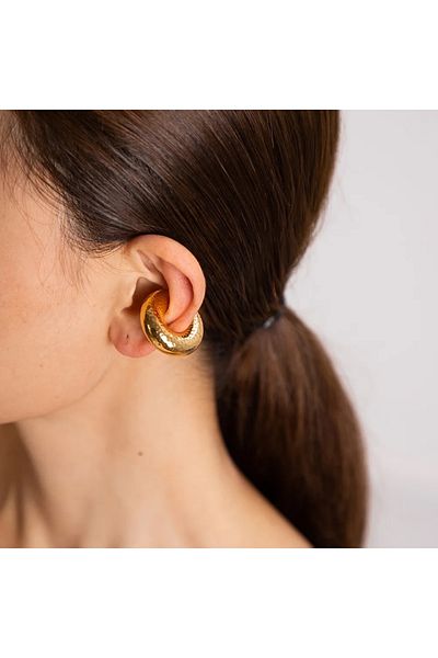 neslyaccessories حلق غضروف منحني ذهبي (حجم كبير)