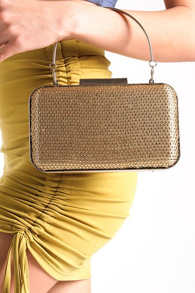 Moda Değirmeni Geantă de seară cu pietre pentru femei din satin auriu BG1175-310-0008